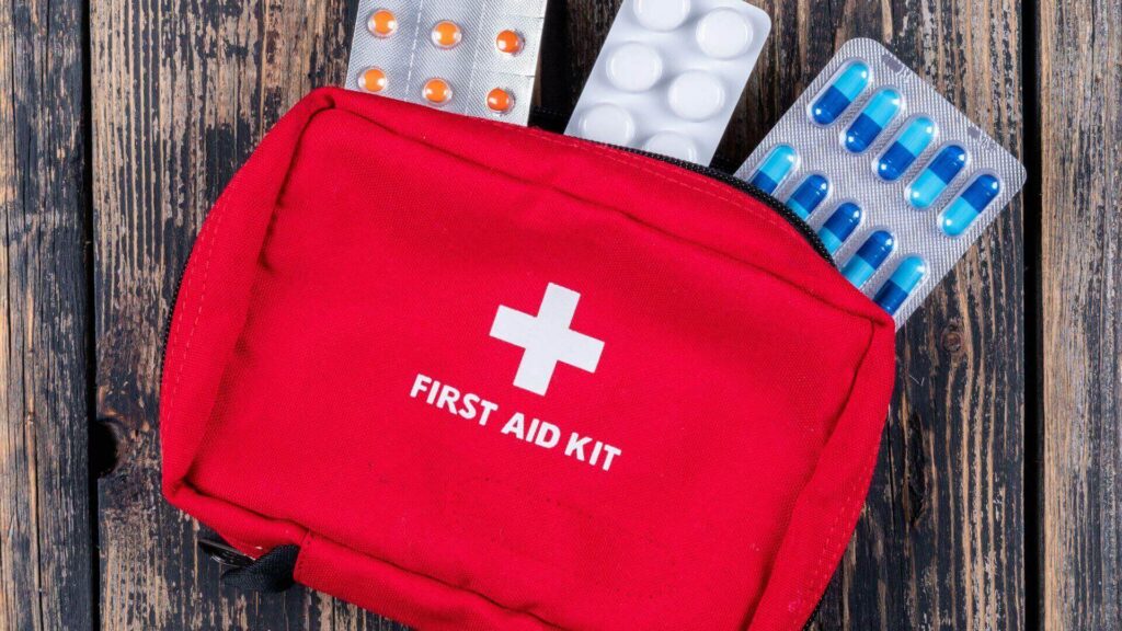 Voorbereiding rondreis Filipijnen met kinderen – EHBO-kit meenemen